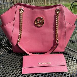 Michael Kors Rose Shoulder Bag and Wallet Set